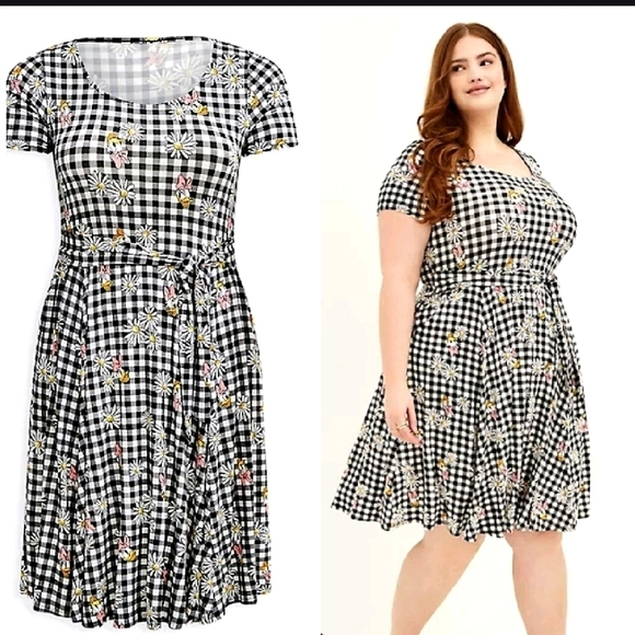 torrid Dresses & Skirts - Torrid 5 Disney Daisy Duck Gingham Plaid Dress Checkered NEW 28